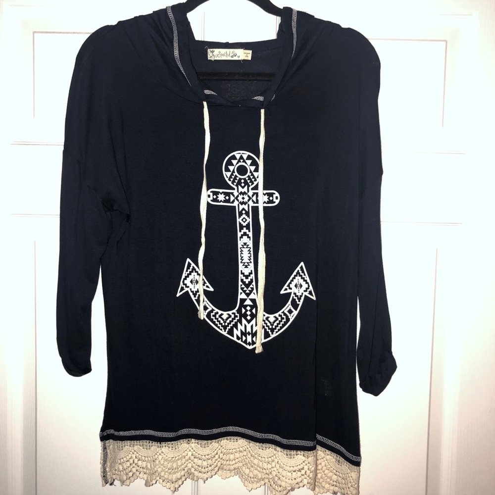 Navy blue thin long sleeve shirt with hood